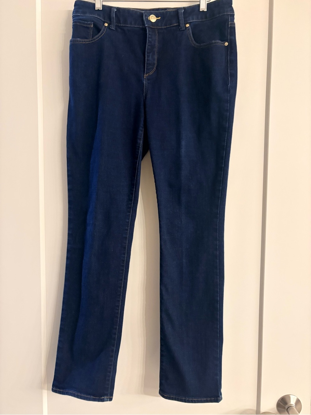 Chico’s Size 1R(8) so slimming Dark Blue Stretch Jeans